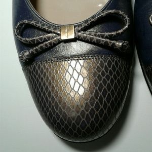 Vintage Ferragamo Antique Gold Flats